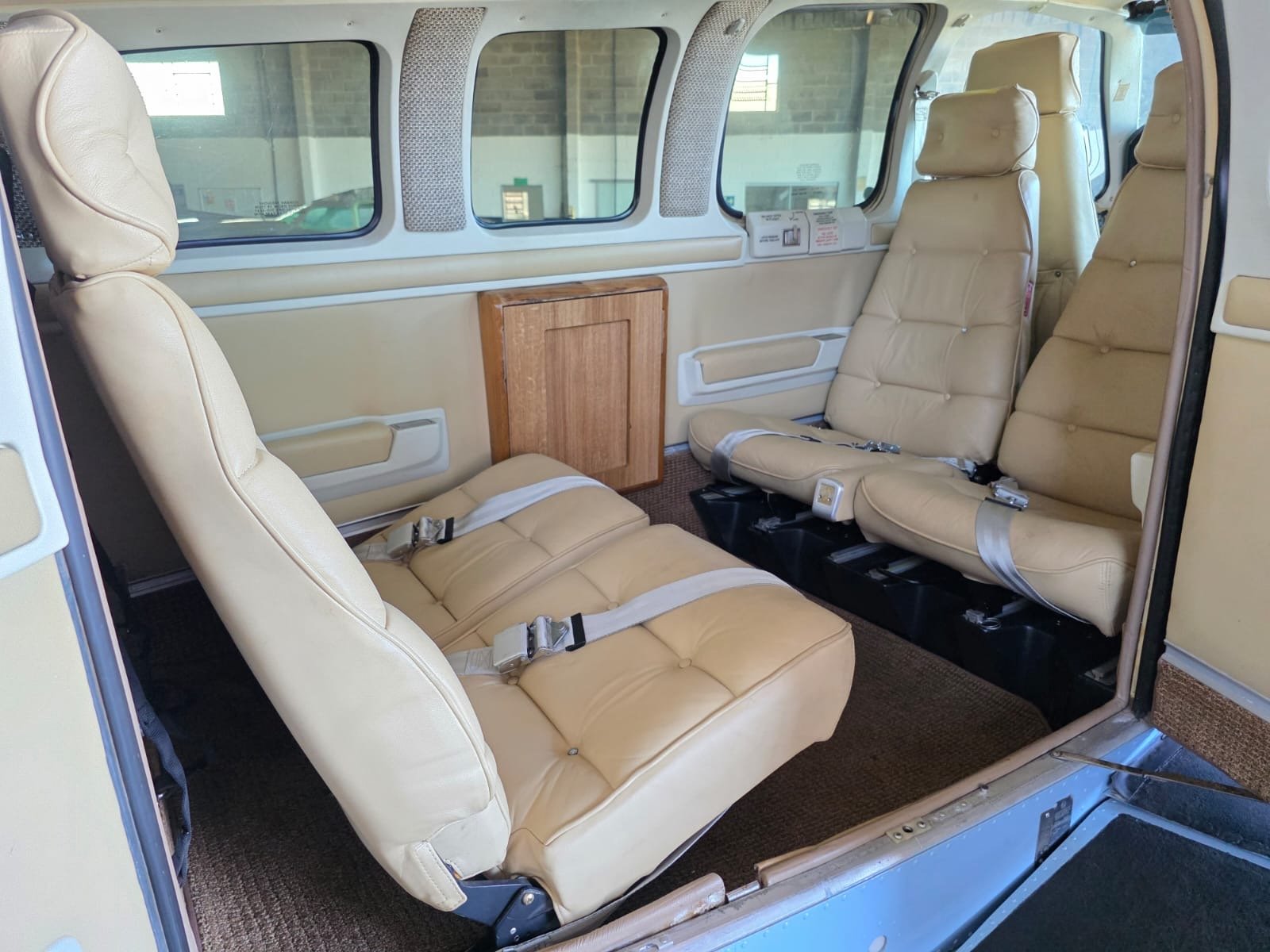 BARON B58 - Imagem 4